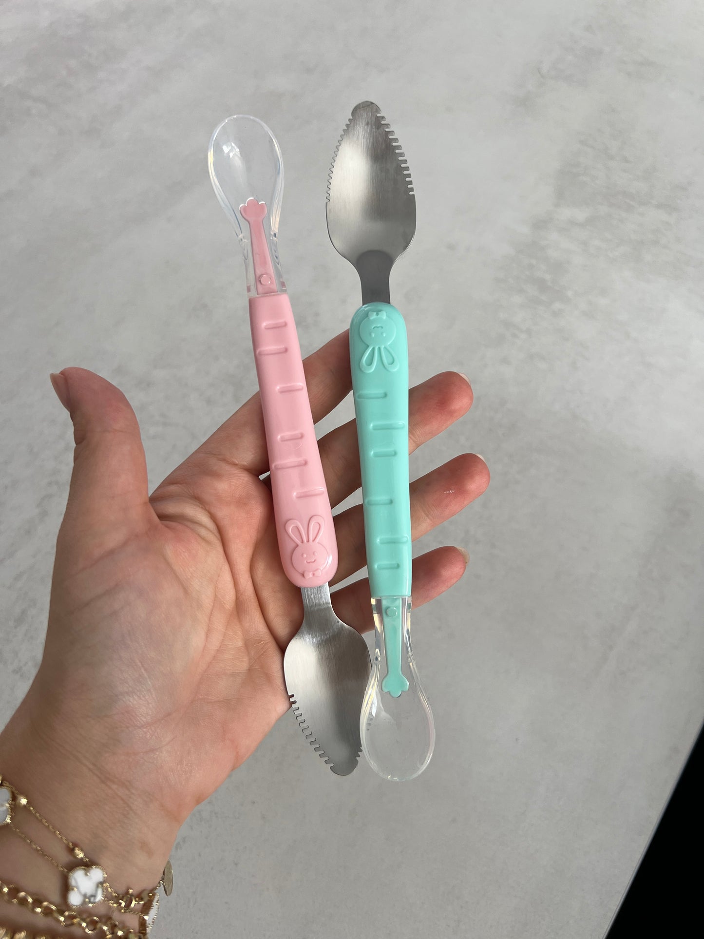 Baby food spoon