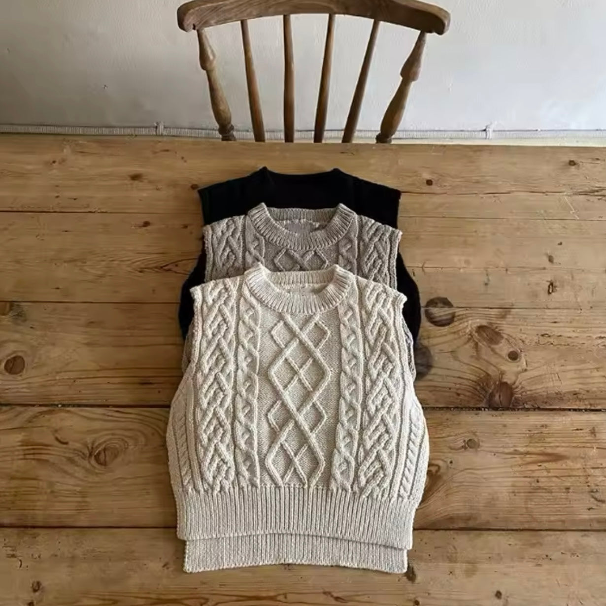 Knitted vest